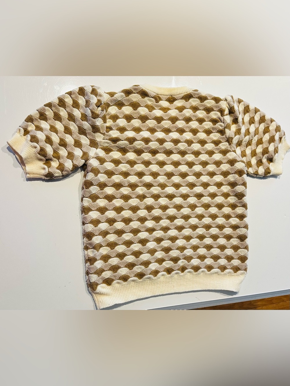 Les Serein Camel & Ivory Chevron Print Mod Short Sleeve Sweater Sz L Boho Chic - Picture 7 of 8